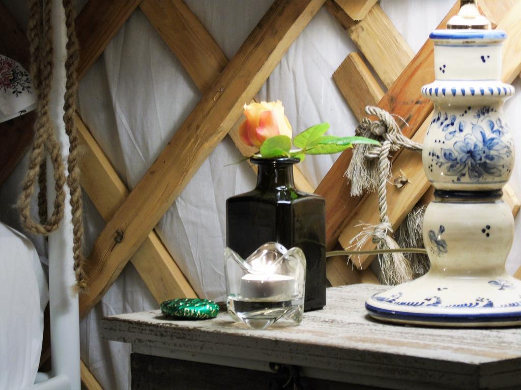 Glamping Abruzzo - The Yurt Hotel Catignano Exterior photo